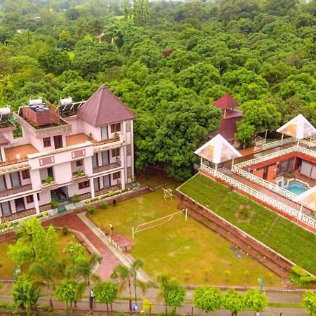 Pyramid Home Divine - A Wellness Resort Dehradun Bagian luar foto