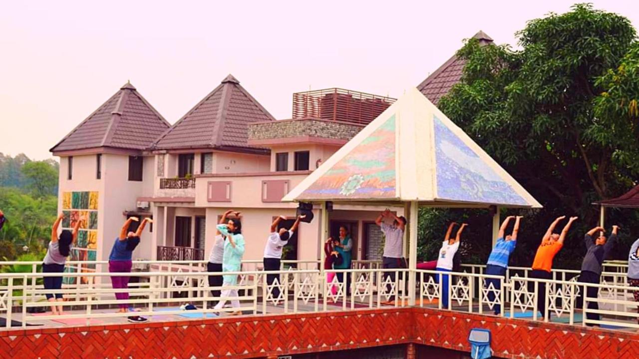 Pyramid Home Divine - A Wellness Resort Dehradun Bagian luar foto