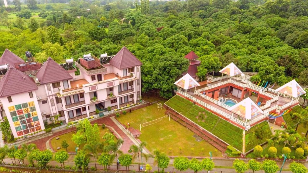 Pyramid Home Divine - A Wellness Resort Dehradun Bagian luar foto