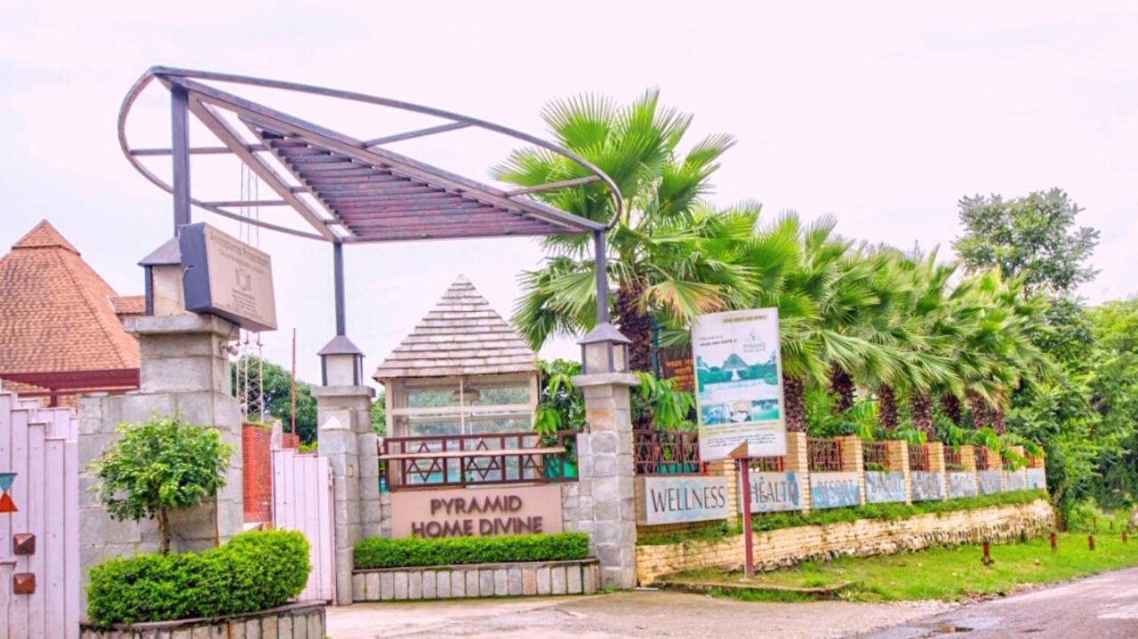 Pyramid Home Divine - A Wellness Resort Dehradun Bagian luar foto